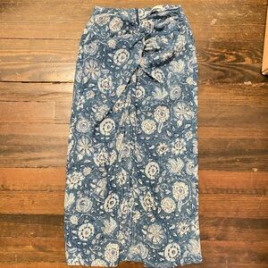 Flowy floral print summer midi skirt